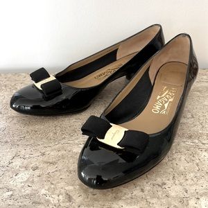 Salvatore Ferragamo Women’s Vara Bow